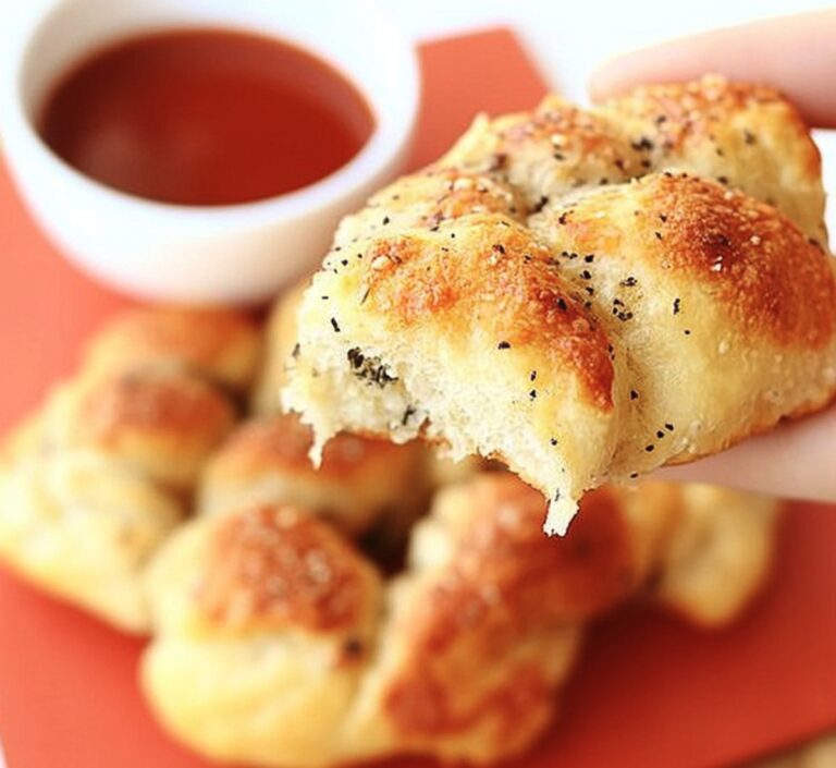 Crispy Garlic Parmesan Pull Apart Bread Recipe