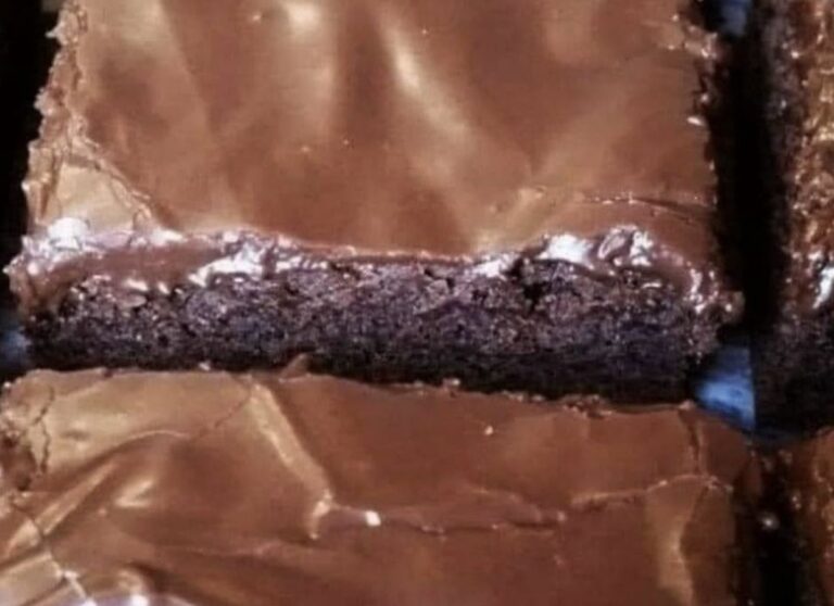 Legendary Lunchroom Ladies Brownies Recipe
