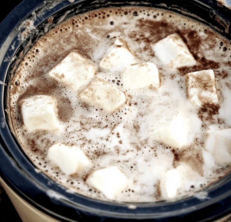 Easy Crockpot Hot Chocolate Recipe
