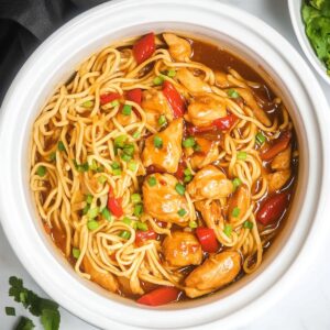 Effortless Slow Cooker Honey Garlic Chicken & Noodles Recipe