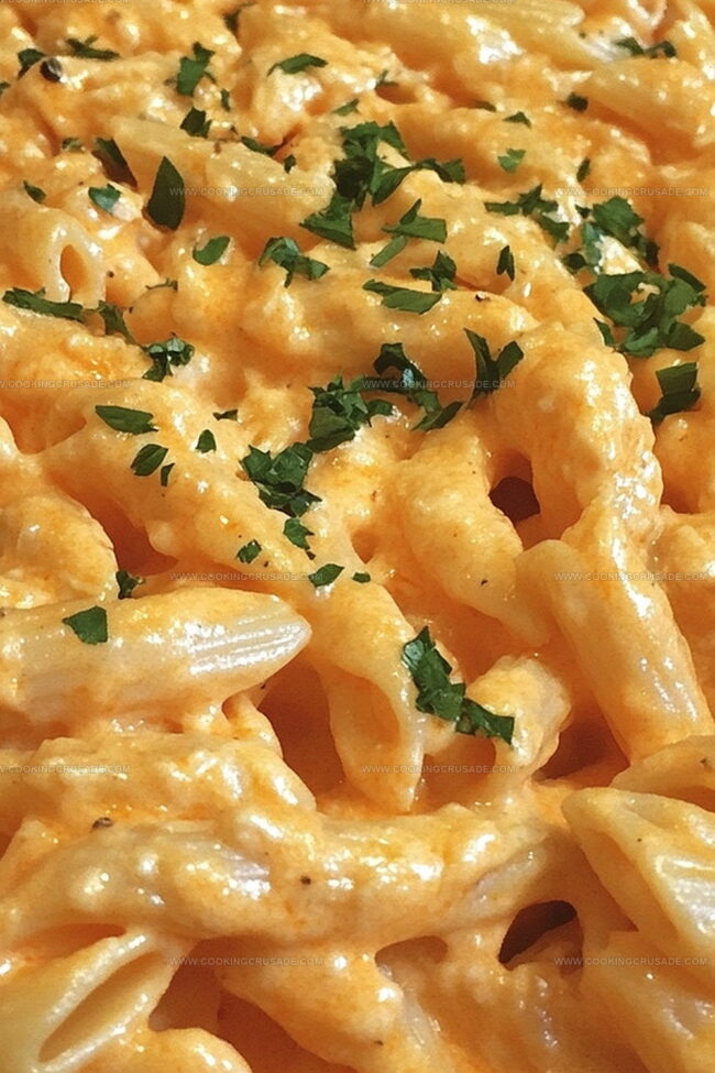 Why Buffalo Chicken Ranch Pasta Is A Hit