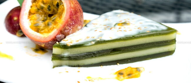 Steamed Tapioca Layer Cake (Banh Da Lon)