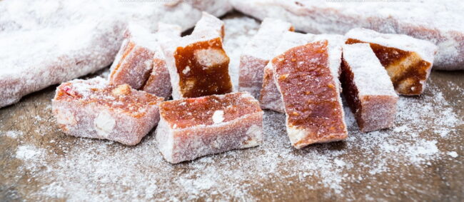 Sticky Rice Ginger Peanut Bars (Che Lam)