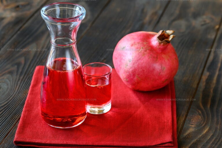 6 Grenadine Syrup Alternatives for Drinks